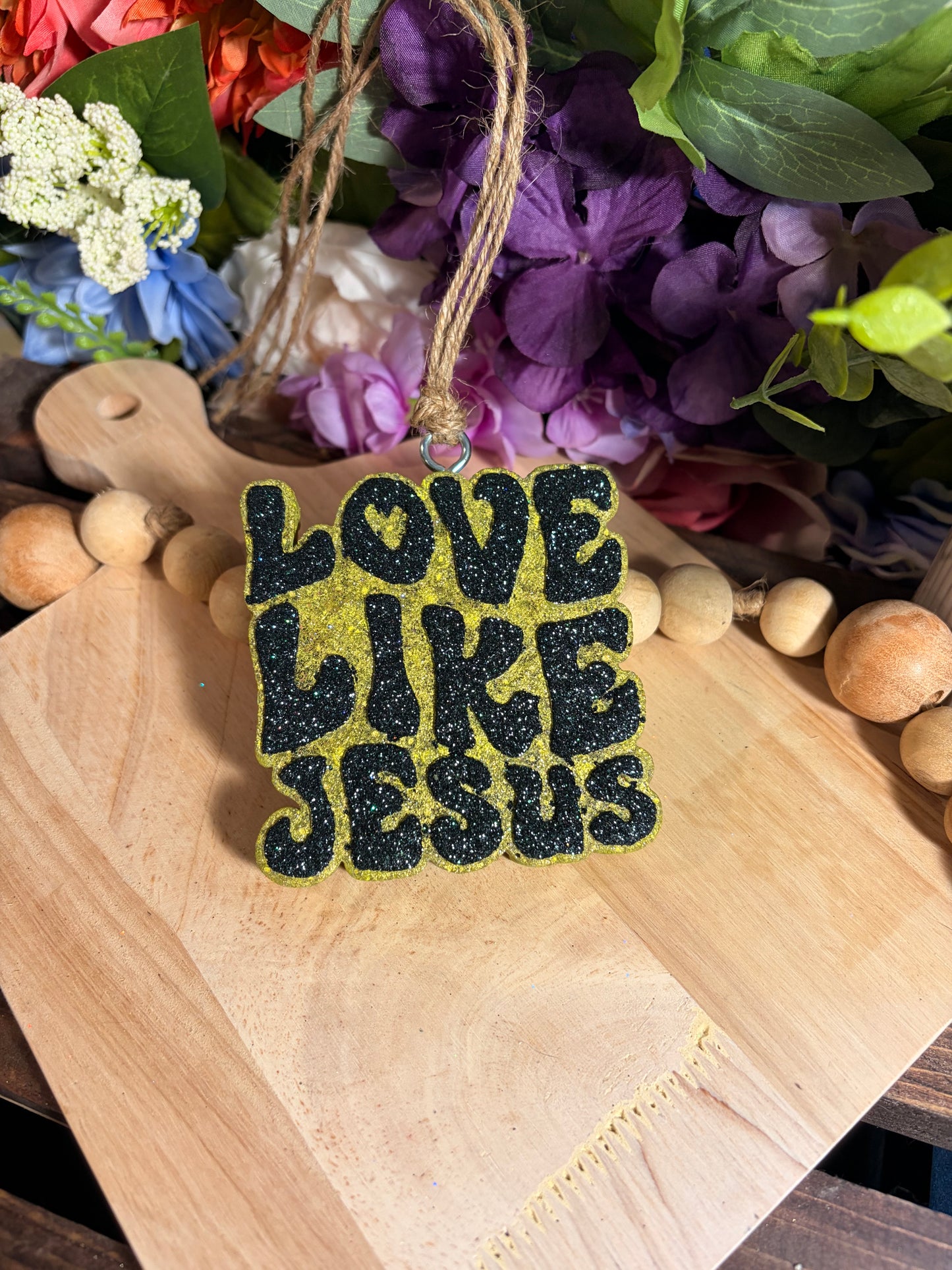 Love like Jesus Freshie